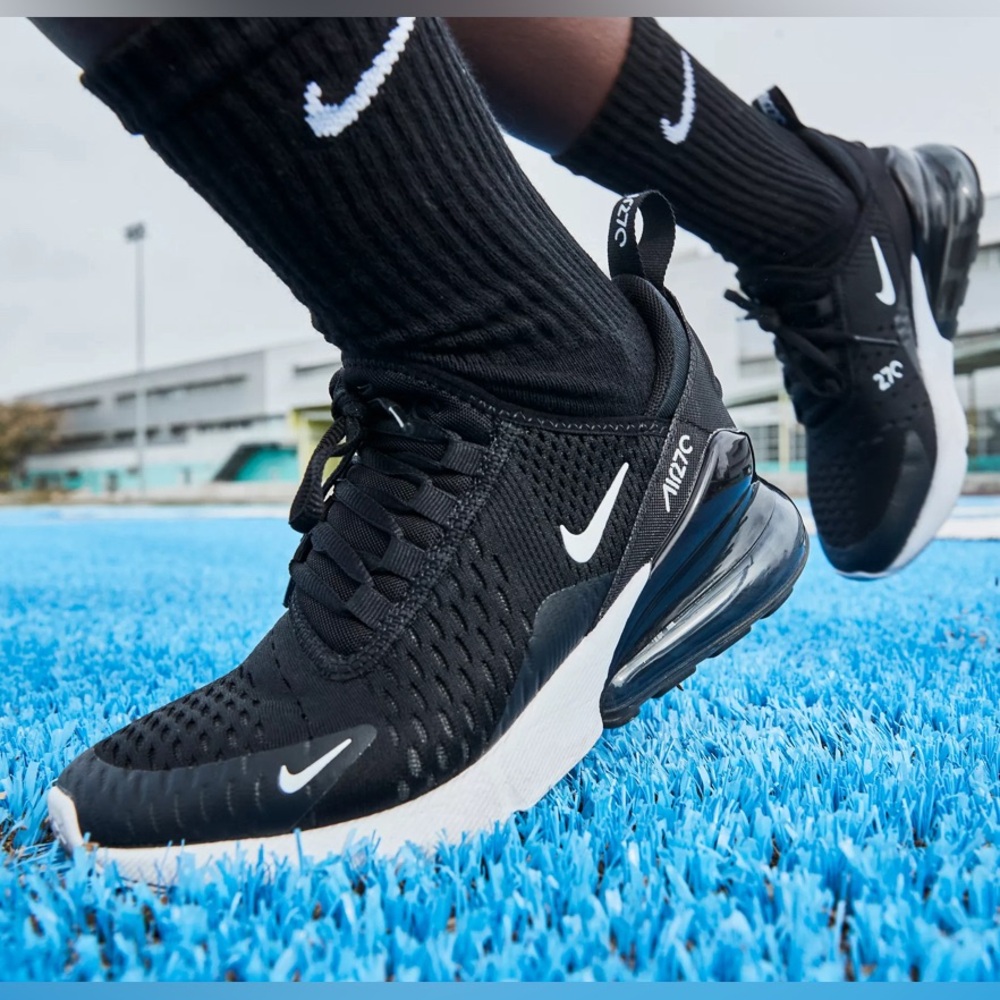 Nike Kids' Grade School Air Max 270 Shoes Black